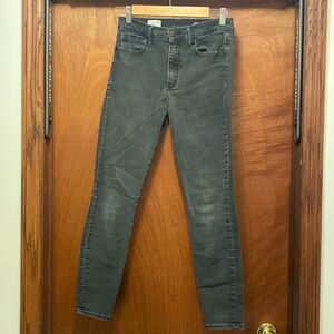 Gap 28 Short Black Skinny Jeans